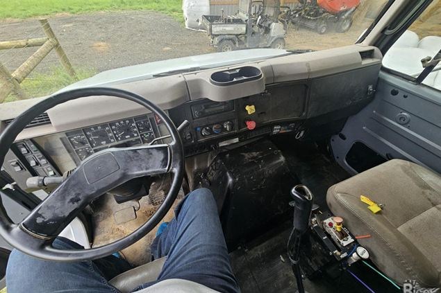 1997 International 8100 Dump Truck